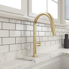 Kraus Allyn Transitional Bridge Kitchen Faucet with Pull-Down Sprayhead ...